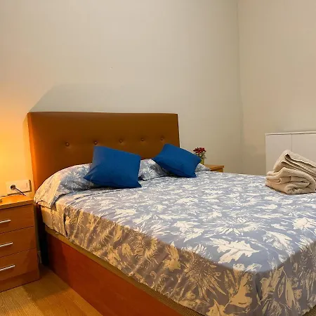 Casa Gaudi Apartment *