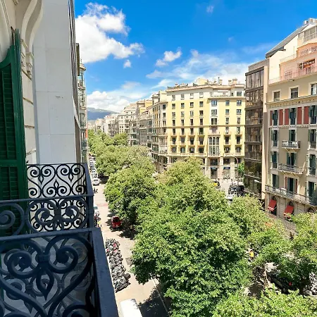 Apartment Casa Gaudi Barcelona