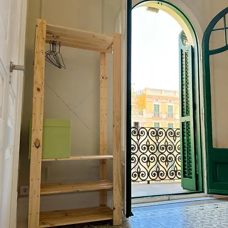 Casa Gaudi Apartment